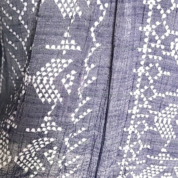 Fred David Blue & White Patterned Top, Size XL - Picture 5 of 12